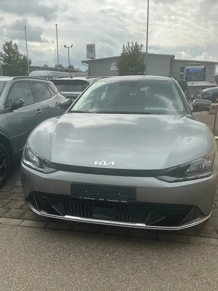 Kia EV6 77.4 kWh - Thumbnail 2