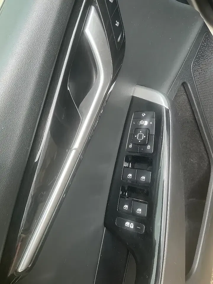 Kia EV6 77.4 kWh - Thumbnail 7