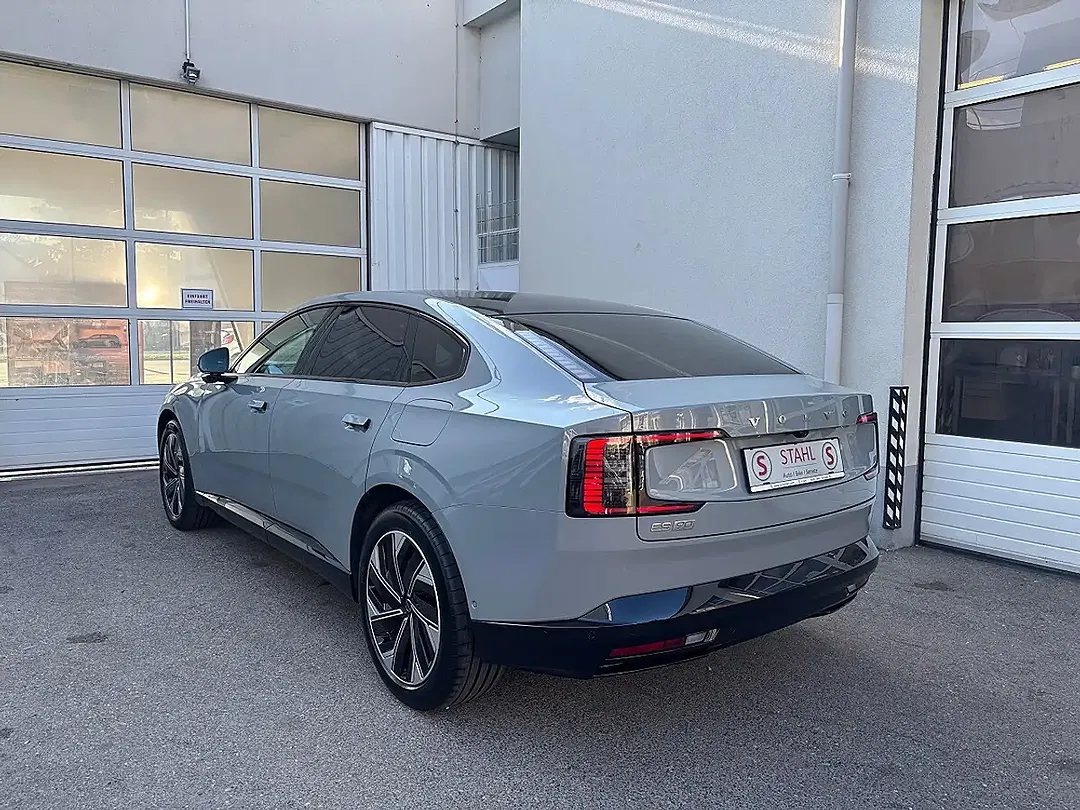 Volvo ES90 Single Motor Extended Range Plus - Thumbnail 3