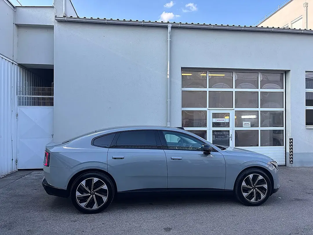 Volvo ES90 Single Motor Extended Range Plus - Thumbnail 5