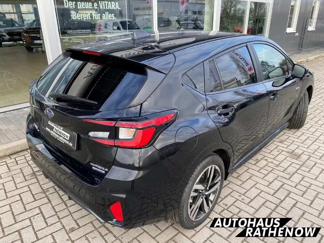 Subaru Impreza 2.0 Platinum - Thumbnail 5