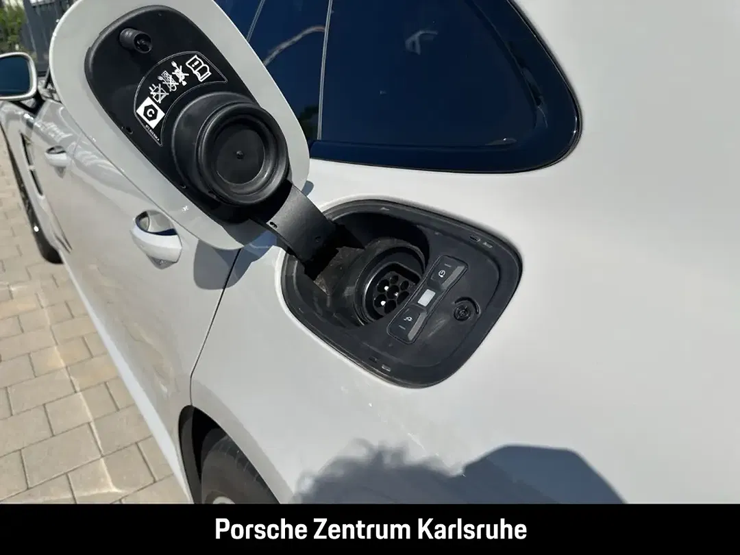 Porsche Panamera E-Hybrid Turbo S Sport Turismo - Thumbnail 11