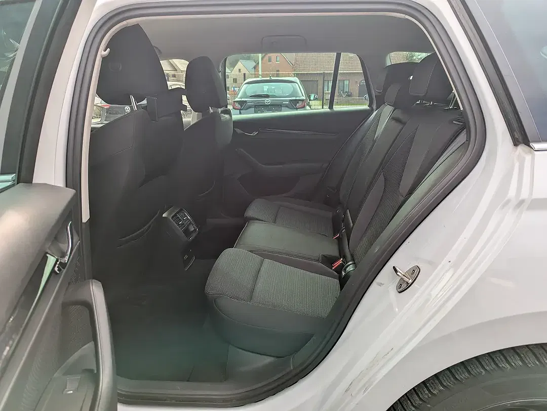 Skoda Octavia 1.4 PHEV - Thumbnail 9