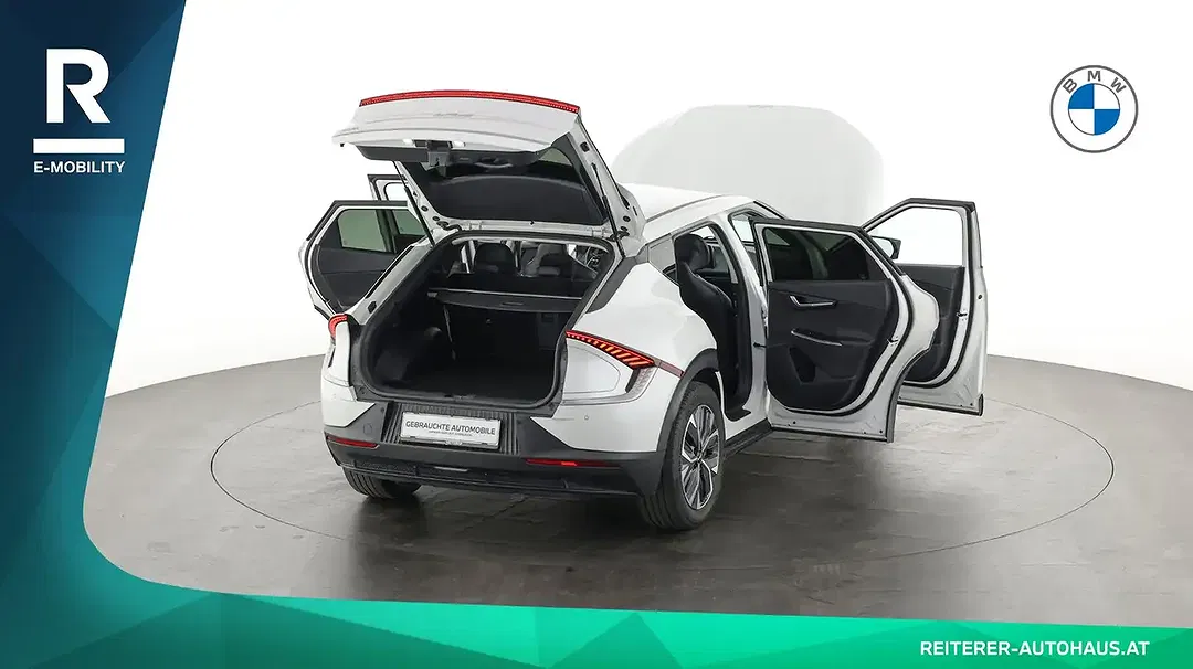 Kia EV6 - Thumbnail 11