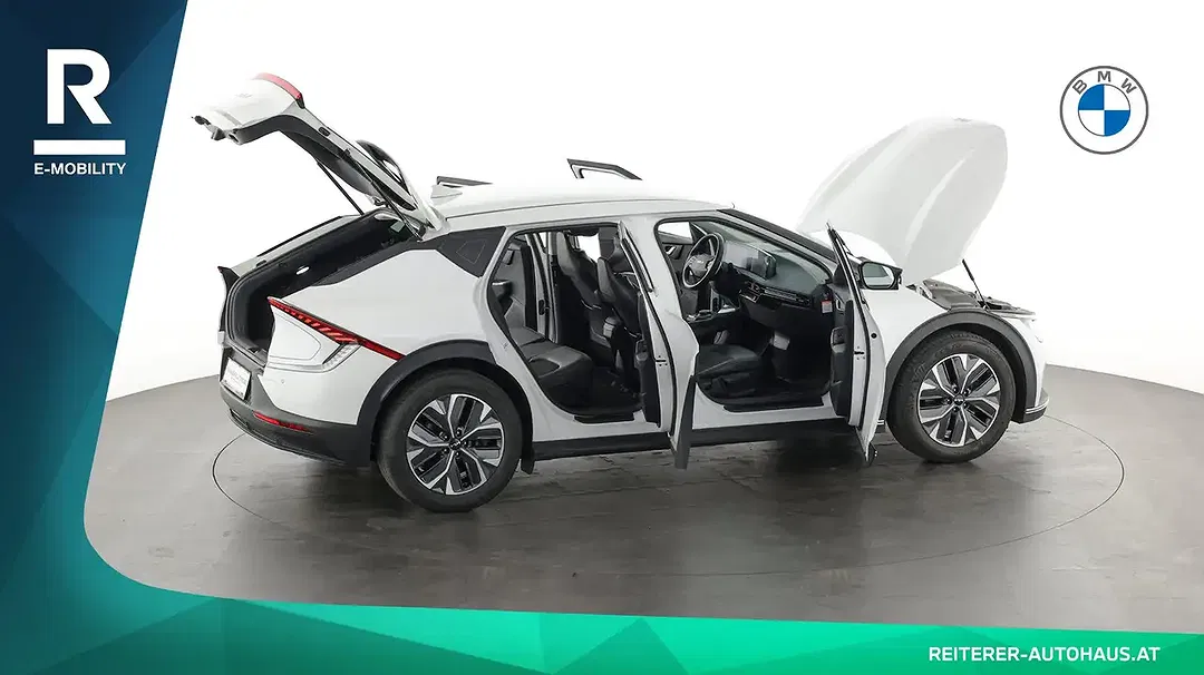 Kia EV6 - Thumbnail 12