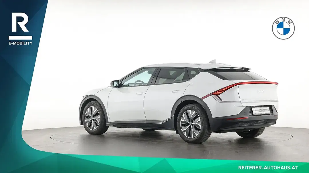 Kia EV6 - Thumbnail 4