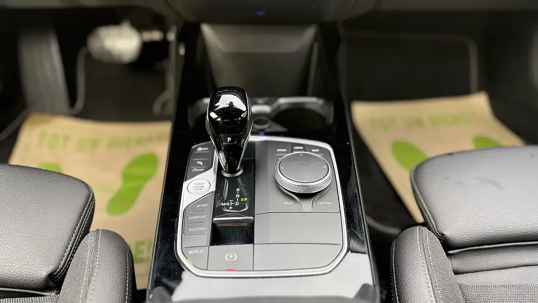 BMW 118 - Thumbnail 12