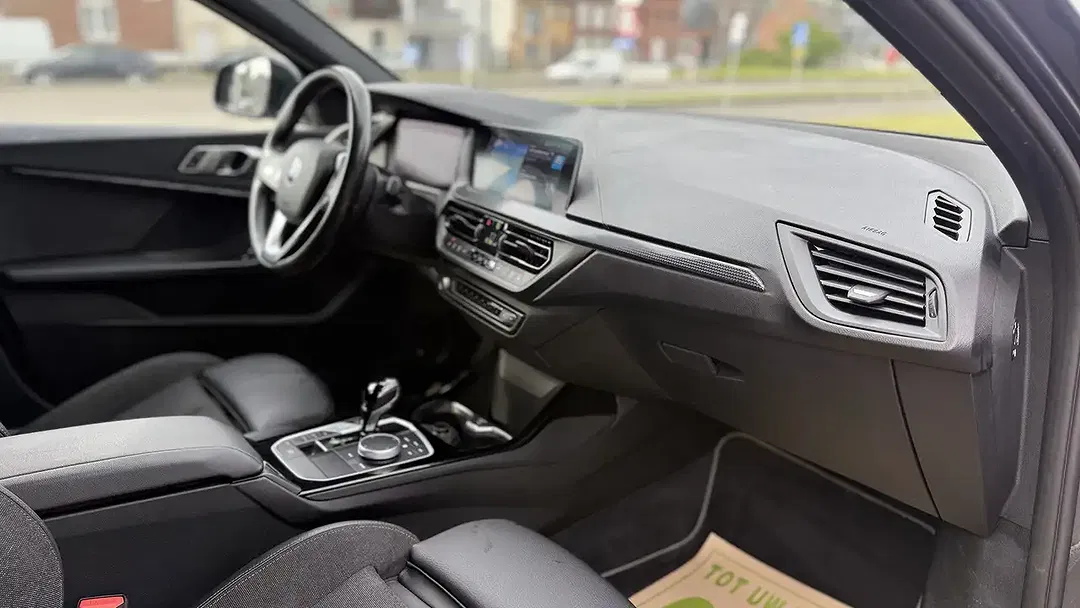 BMW 118 - Thumbnail 13