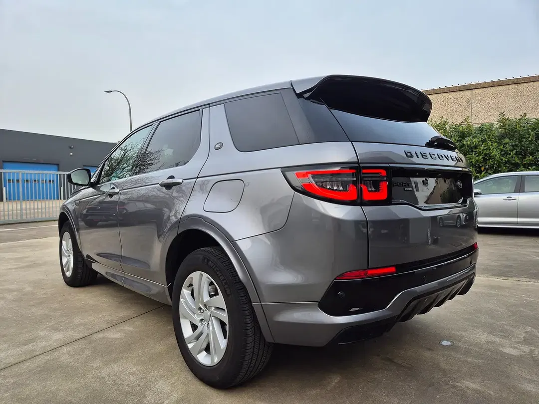 Land Rover Discovery Sport P300e 4x4 PHEV R-Dynamic S - Thumbnail 9