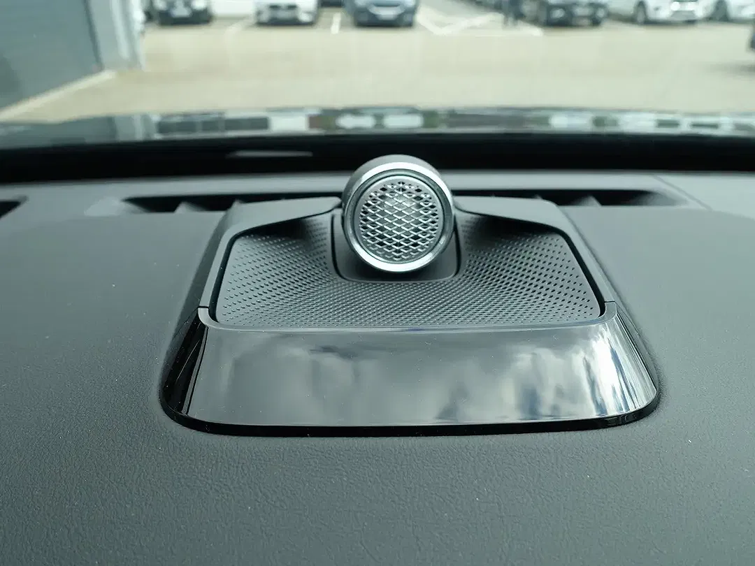 Volvo ES90 Ultra - Thumbnail 14