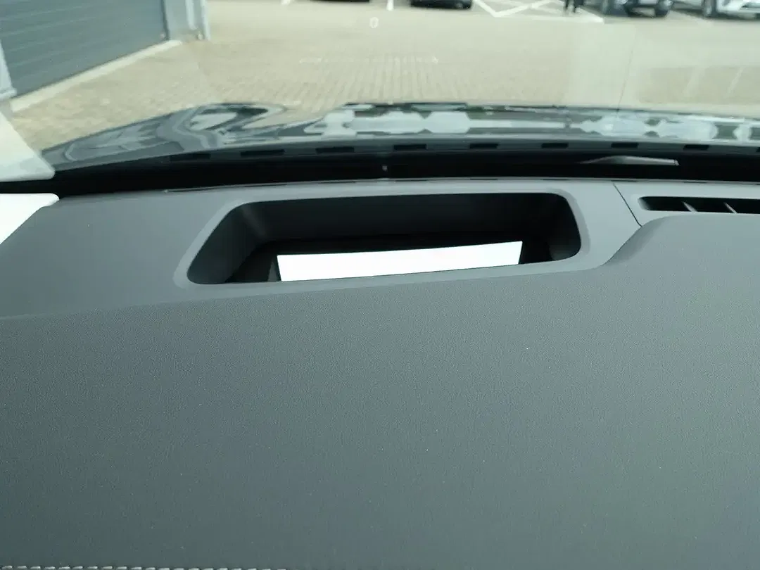 Volvo ES90 Ultra - Thumbnail 16
