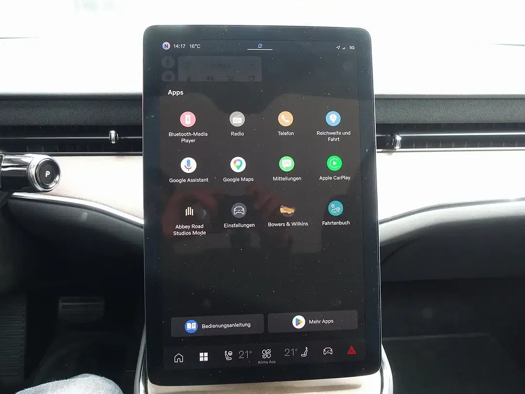 Volvo ES90 Ultra - Thumbnail 17