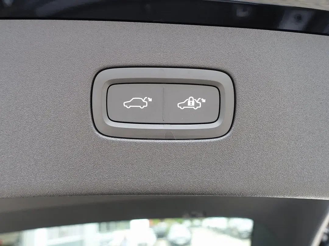 Volvo ES90 Ultra - foto 25