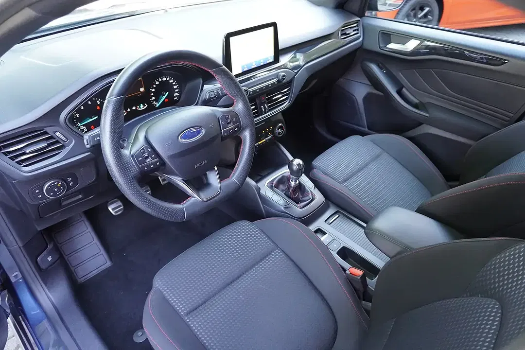 Ford Focus 1.0 ST-Line - Thumbnail 9