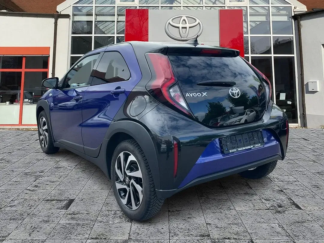 Toyota Aygo - Thumbnail 3