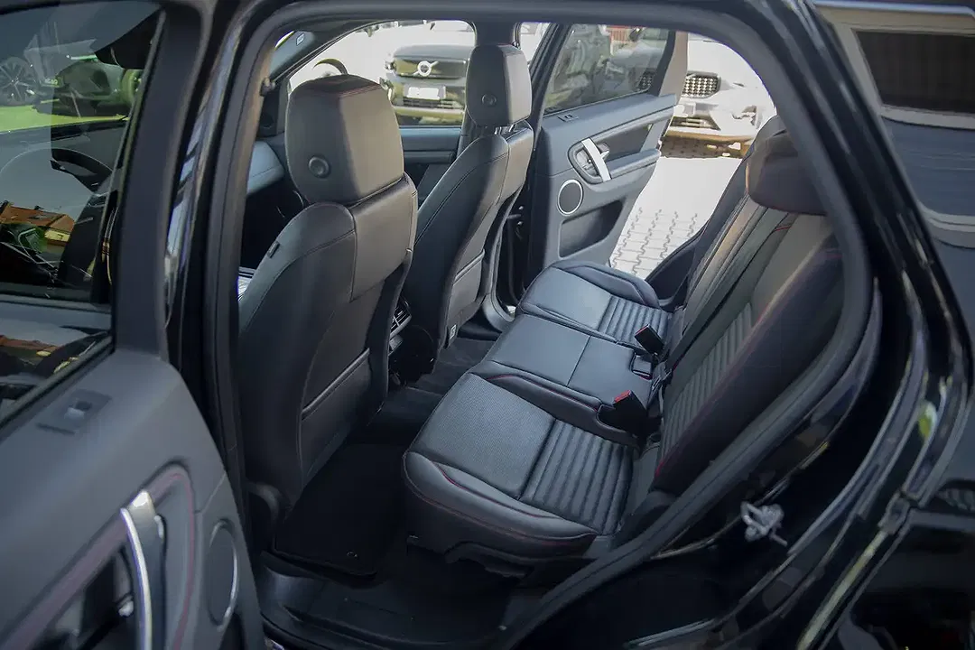 Land Rover Discovery Sport 4x4 R-Dynamic S - Thumbnail 8