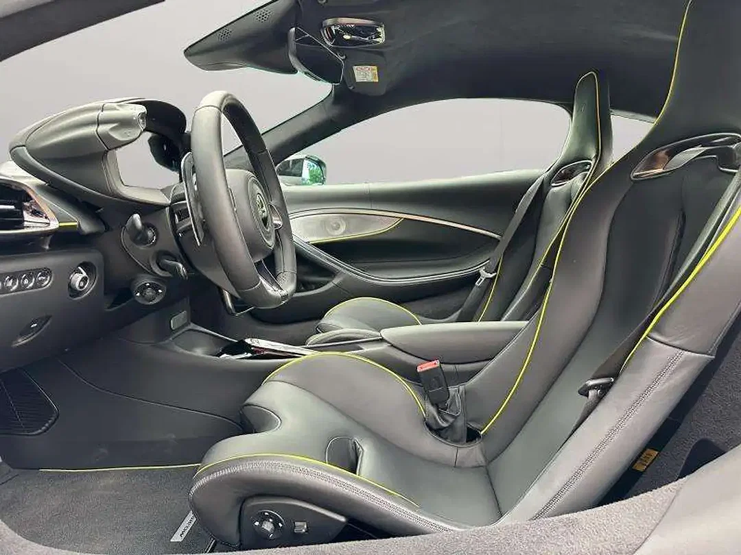 McLaren Artura Coupé - Afbeelding 1