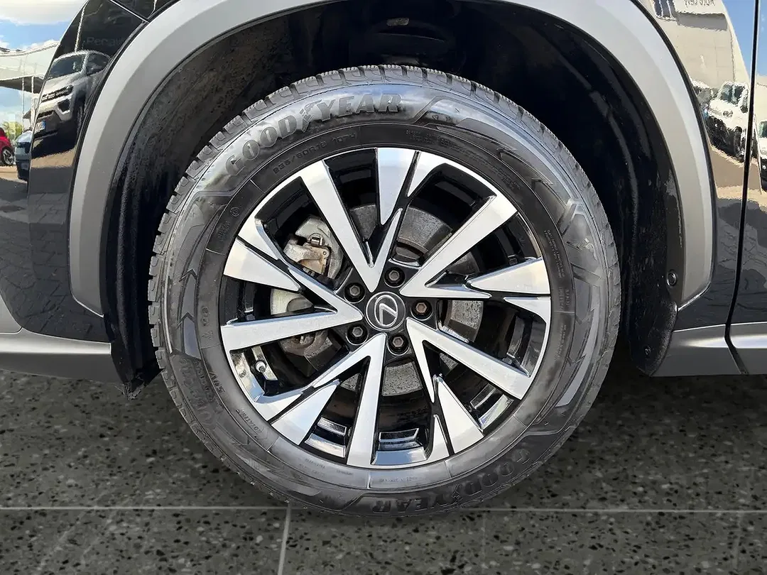 Lexus NX 350h Executive - foto 14