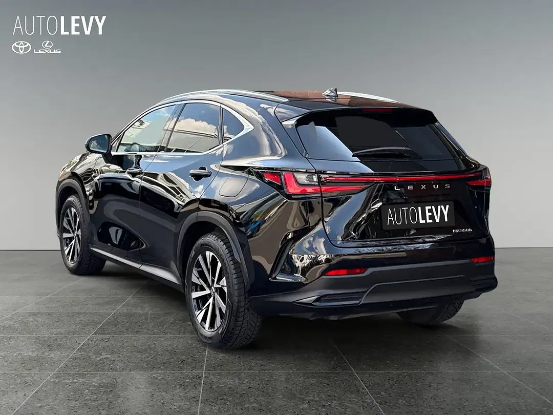 Lexus NX 350h Executive - Thumbnail 3