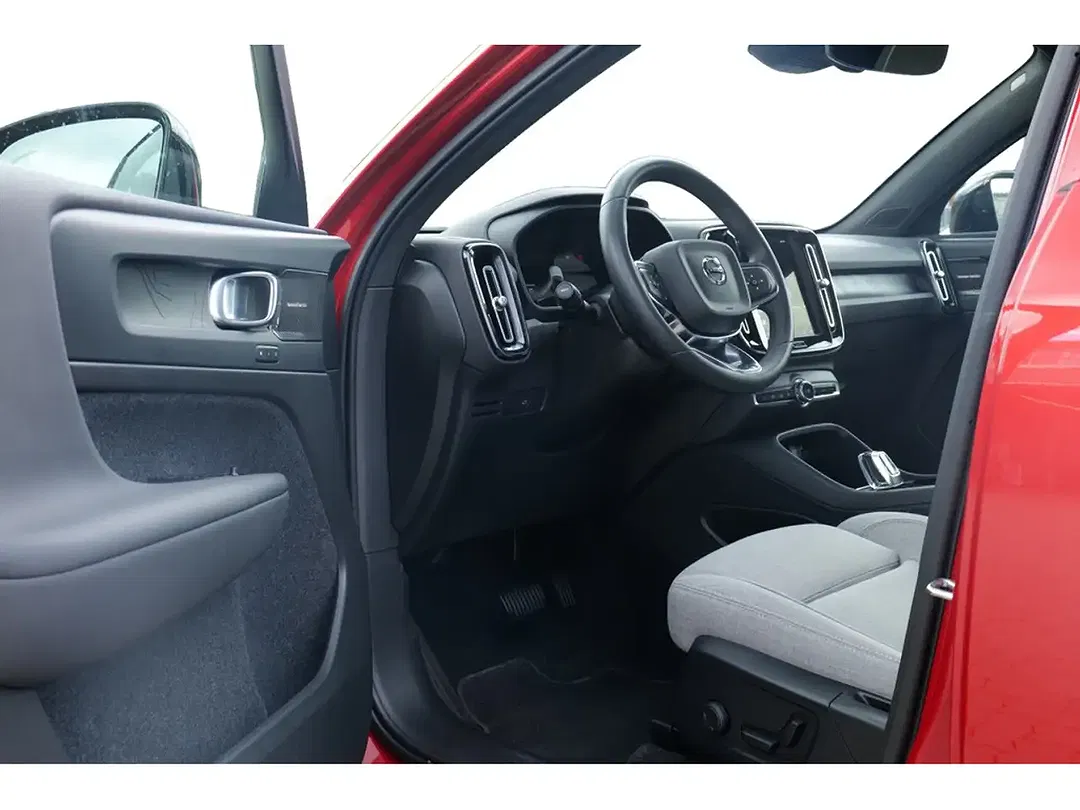 Volvo C40 EV Recharge Ultimate - Thumbnail 8