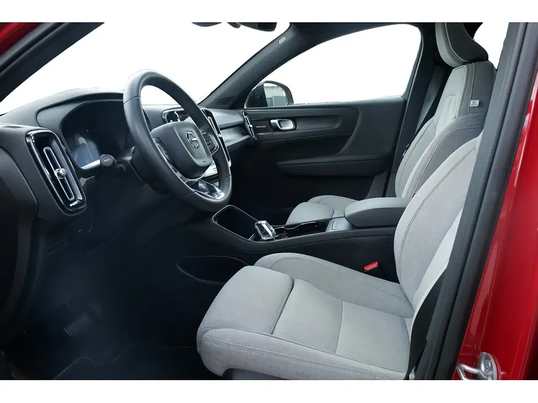 Volvo C40 EV Recharge Ultimate - Thumbnail 9