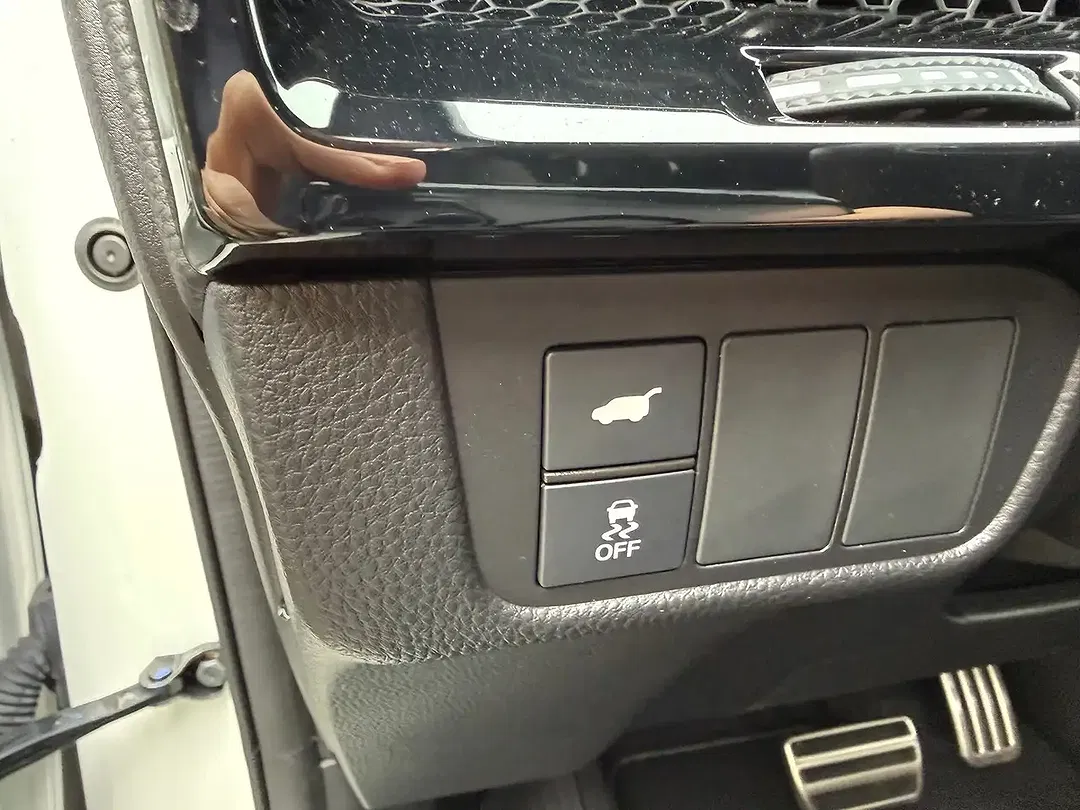 Honda CR-V PHEV Advance Tech - Thumbnail 10