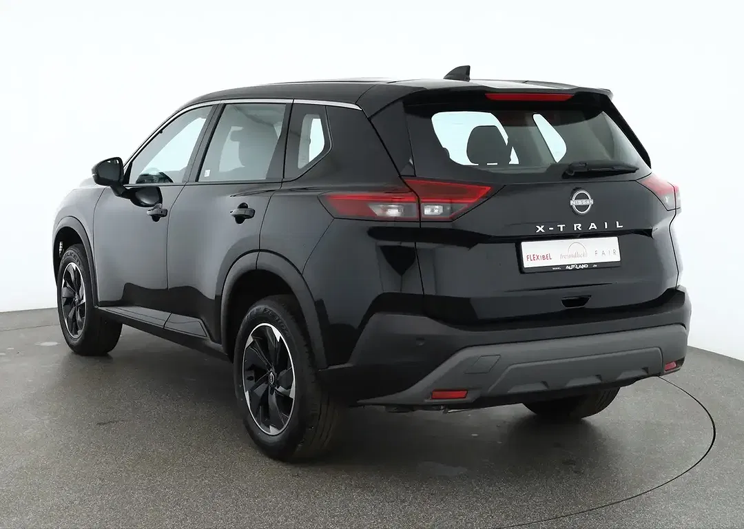 Nissan X-Trail 1.5 VC-T MHEV AUT Acenta - Thumbnail 2