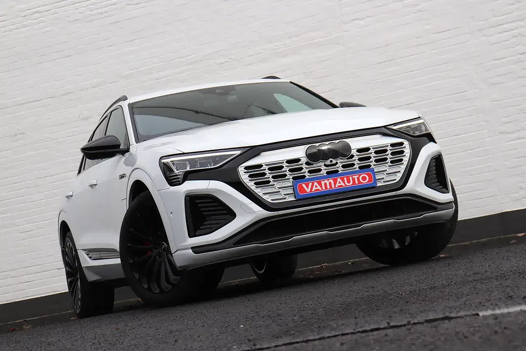 Audi Q8 e-tron 55 competition - Thumbnail 13