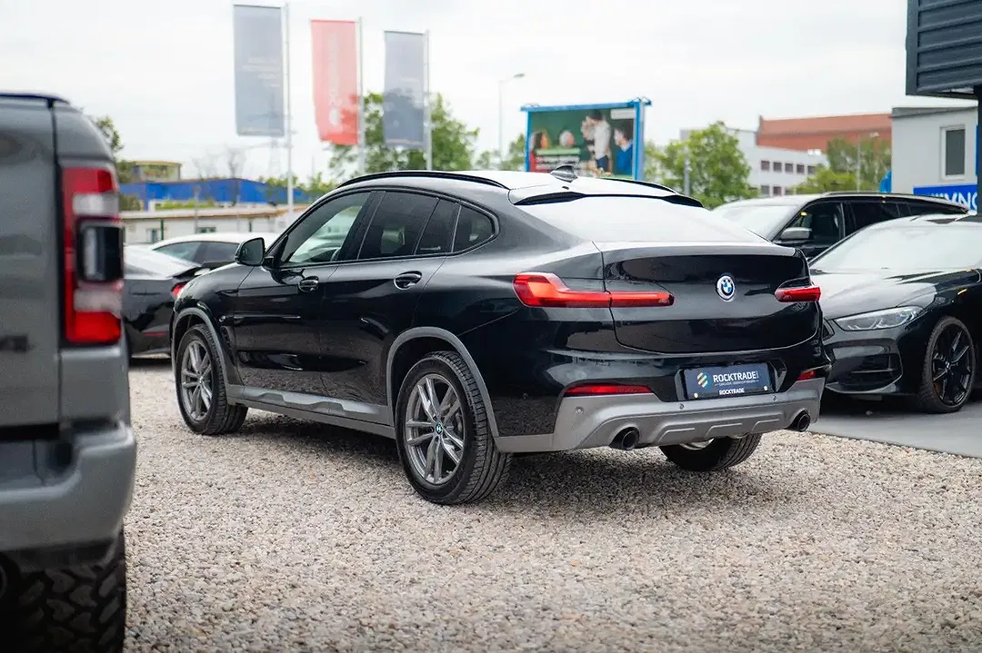 BMW X4 xDrive M Sport X Shadow Line - Thumbnail 4