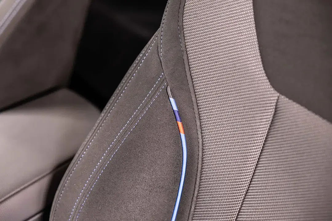 BMW 320 xDrive M Touring - Thumbnail 12