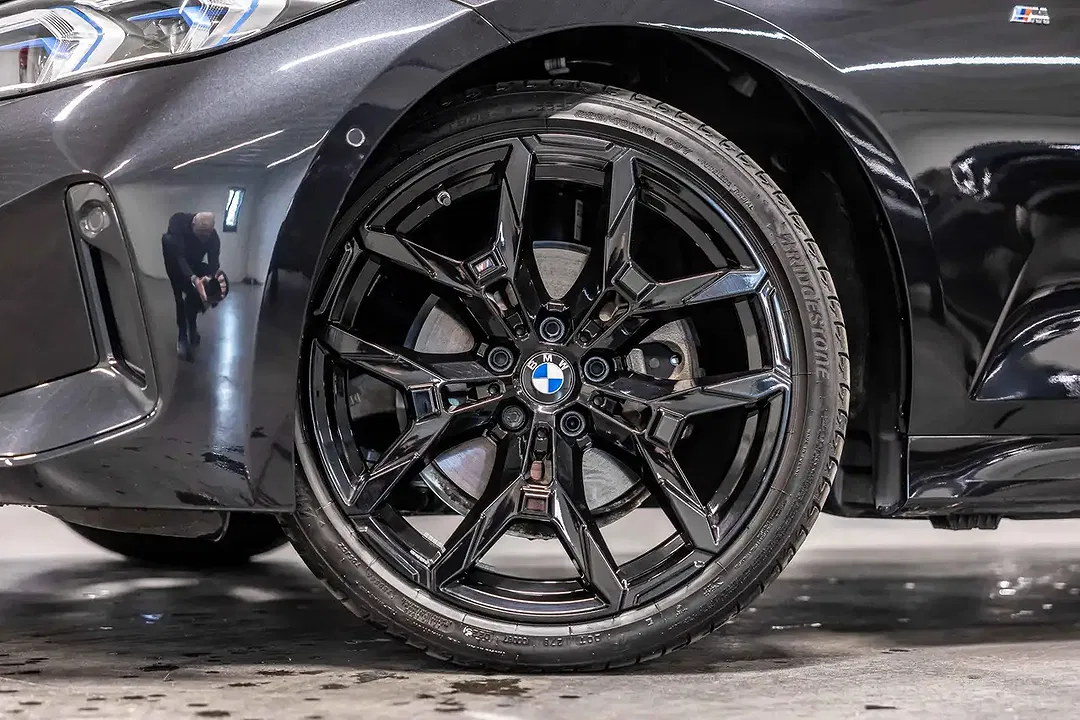 BMW 320 xDrive M Touring - Thumbnail 6