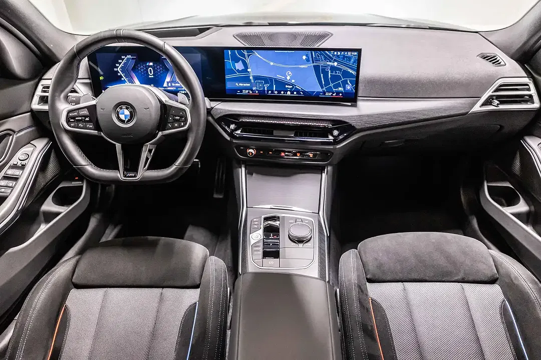 BMW 320 xDrive M Touring - Thumbnail 8