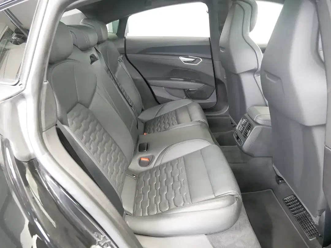 Audi e-tron GT quattro Matrix LED - Thumbnail 8