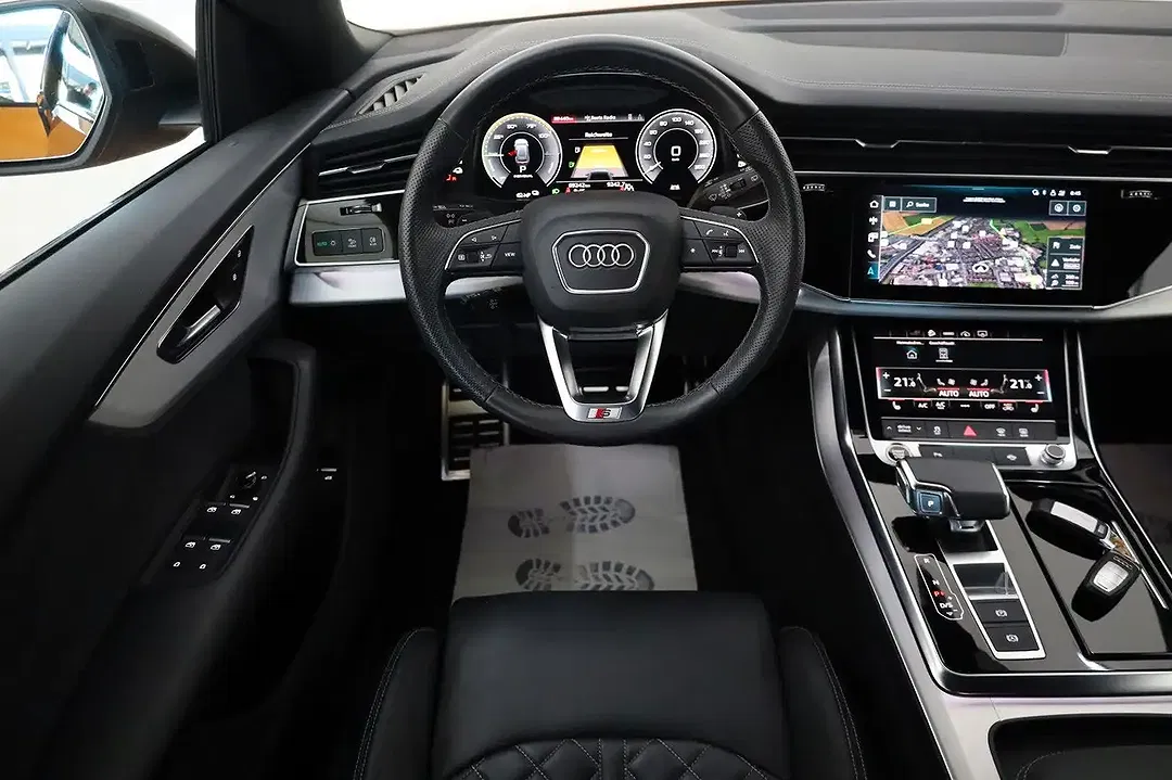 Audi Q8 60 TFSI e quattro Matrix LED S line - Thumbnail 11