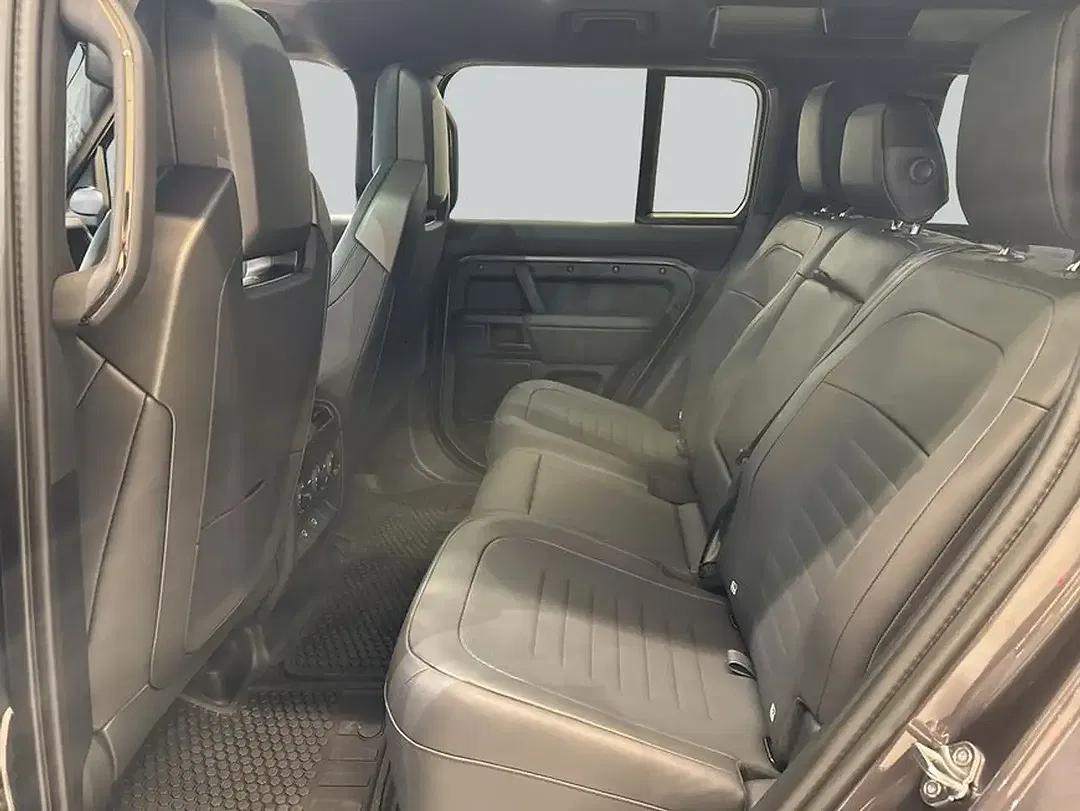 Land Rover Defender P635 OCTA 110 - Thumbnail 5