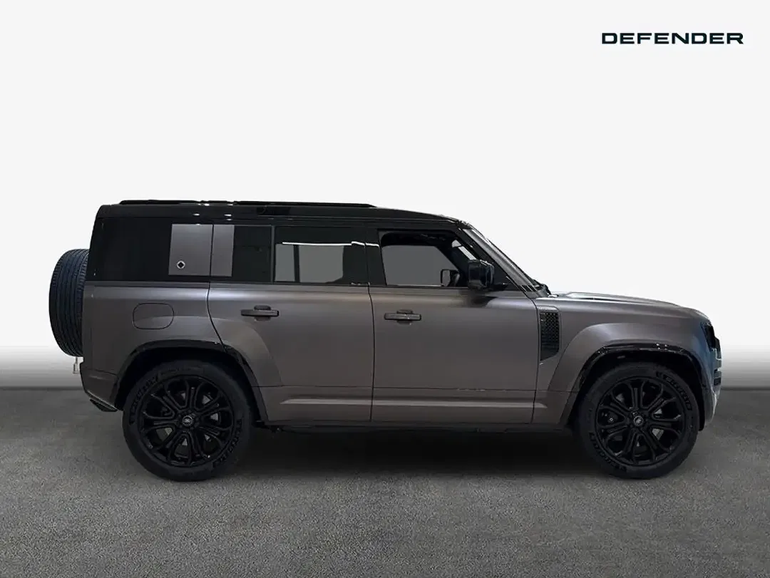 Land Rover Defender P635 OCTA 110 - Thumbnail 6