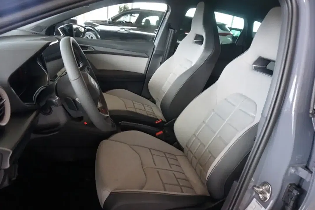 SEAT Ibiza 1.5 TSI DSG FR - Thumbnail 9