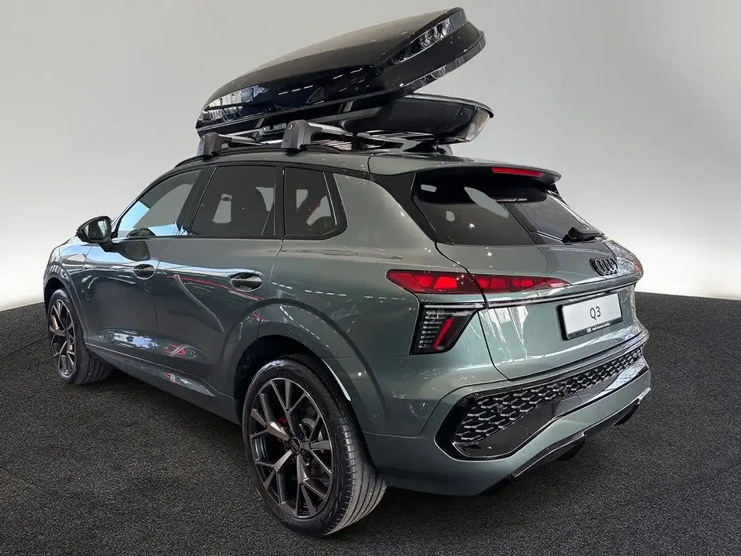 Audi Q3 TFSI S tronic quattro - Thumbnail 3