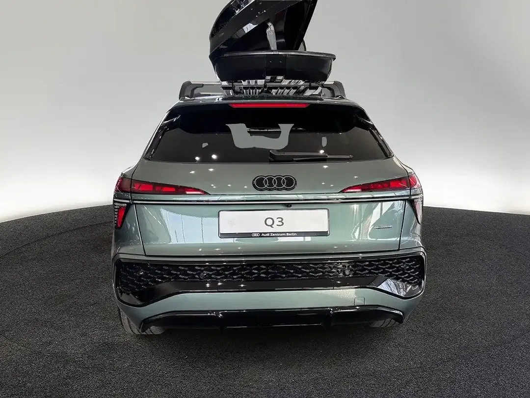 Audi Q3 TFSI S tronic quattro - Thumbnail 4