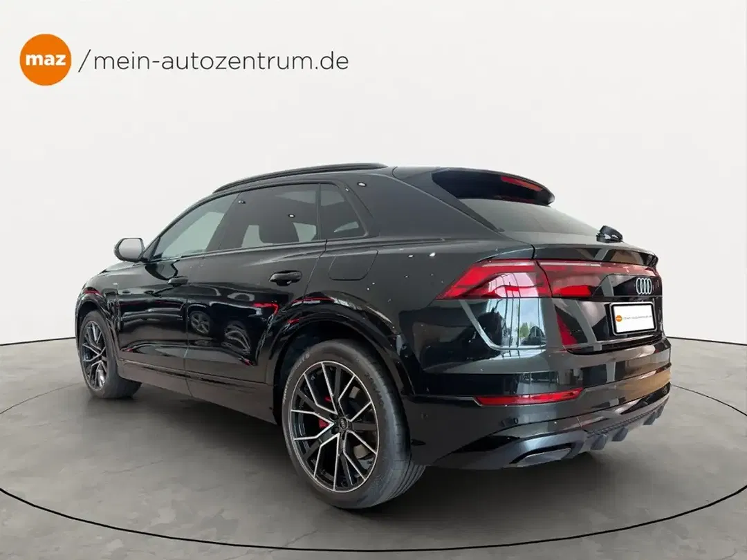 Audi Q8 TFSI e quattro S line - Thumbnail 3