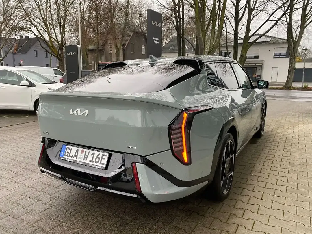 Kia EV4 GT-Line - Thumbnail 5