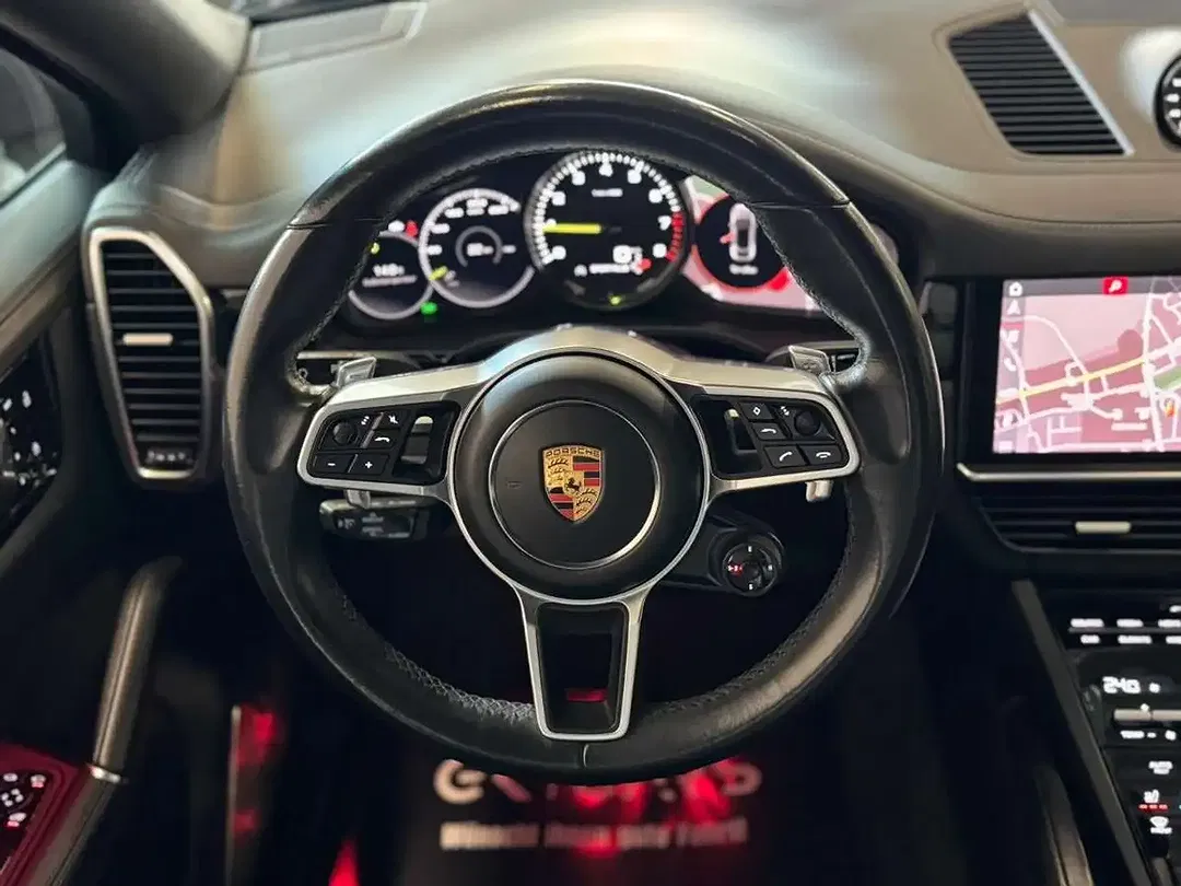 Porsche Cayenne E-Hybrid Sport Design Coupe - Thumbnail 14