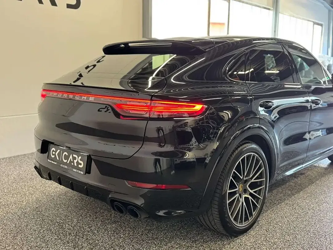 Porsche Cayenne E-Hybrid Sport Design Coupe - Thumbnail 4