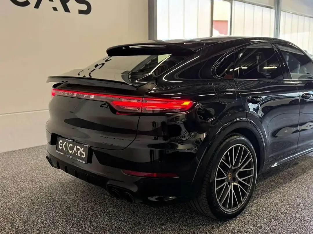 Porsche Cayenne E-Hybrid Sport Design Coupe - Thumbnail 5