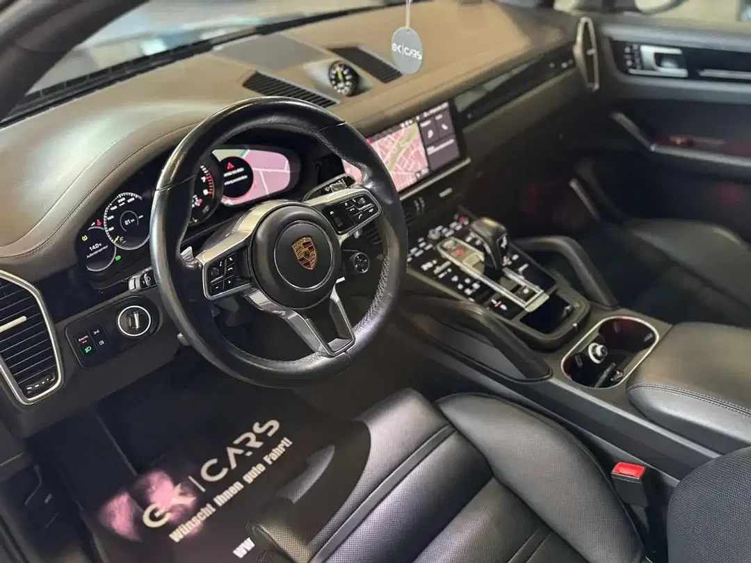 Porsche Cayenne E-Hybrid Sport Design Coupe - Thumbnail 6