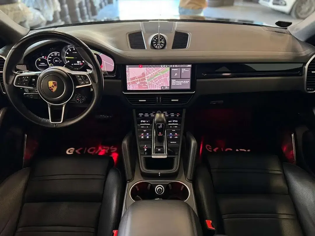 Porsche Cayenne E-Hybrid Sport Design Coupe - Thumbnail 7