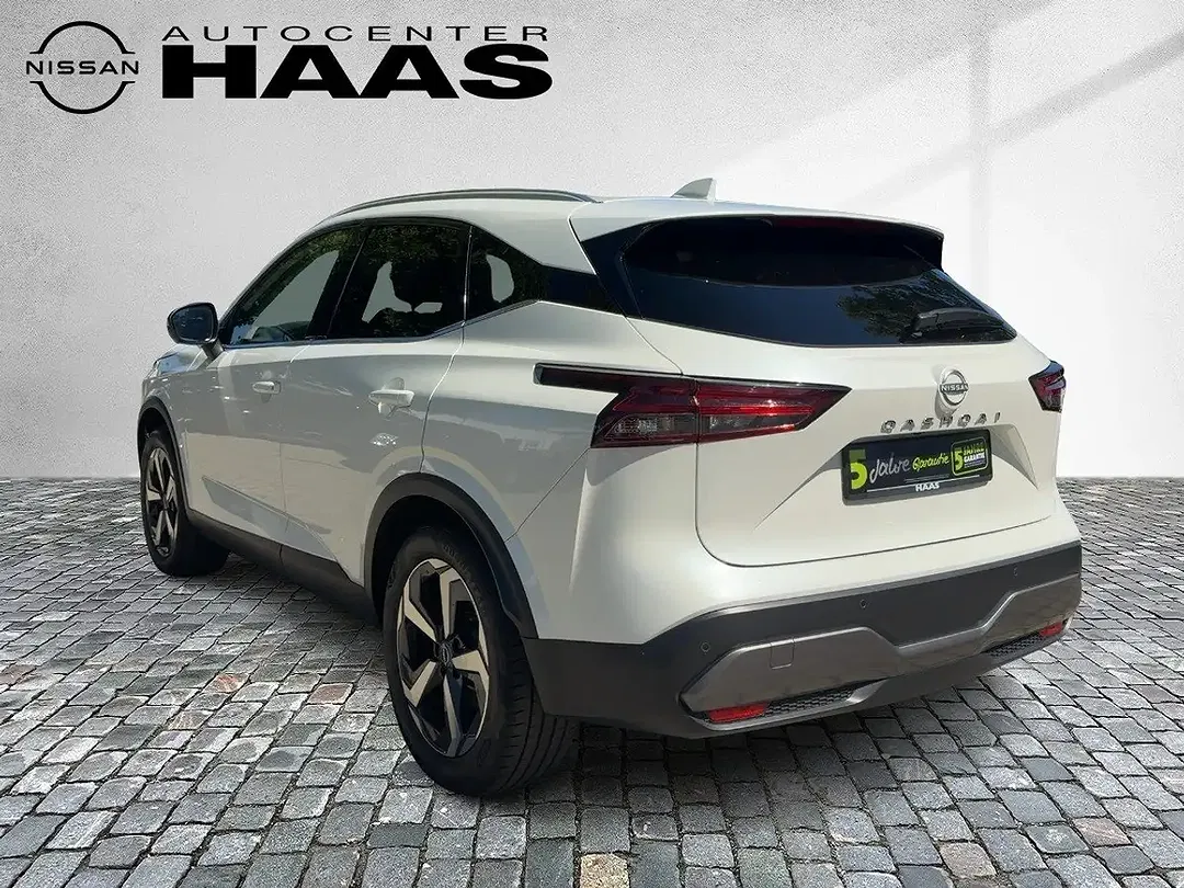 Nissan Qashqai 1.3 N-Connecta - Thumbnail 3