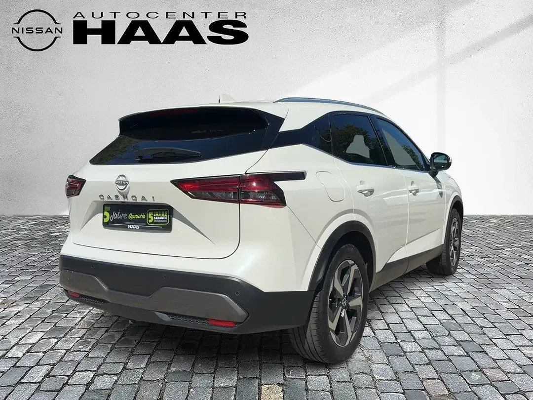 Nissan Qashqai 1.3 N-Connecta - Thumbnail 4