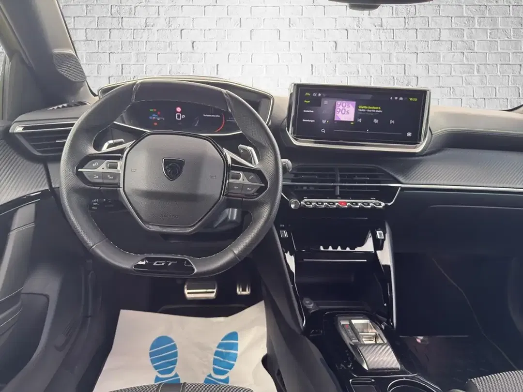 Peugeot 208 110 e-DSC6 Hybrid GT - Thumbnail 10