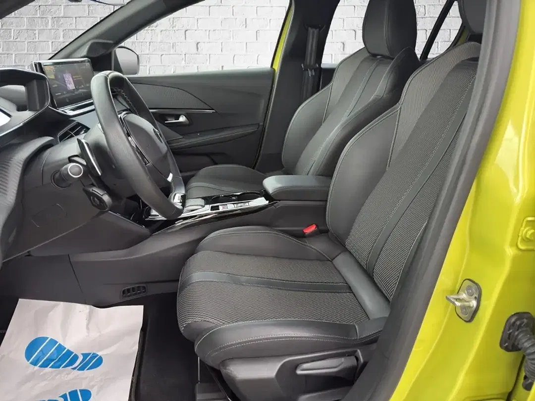 Peugeot 208 110 e-DSC6 Hybrid GT - Thumbnail 12